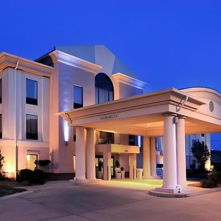 Holiday Inn Express Hotel & Suites Cleveland - Ms By Ihg Eksteriør billede