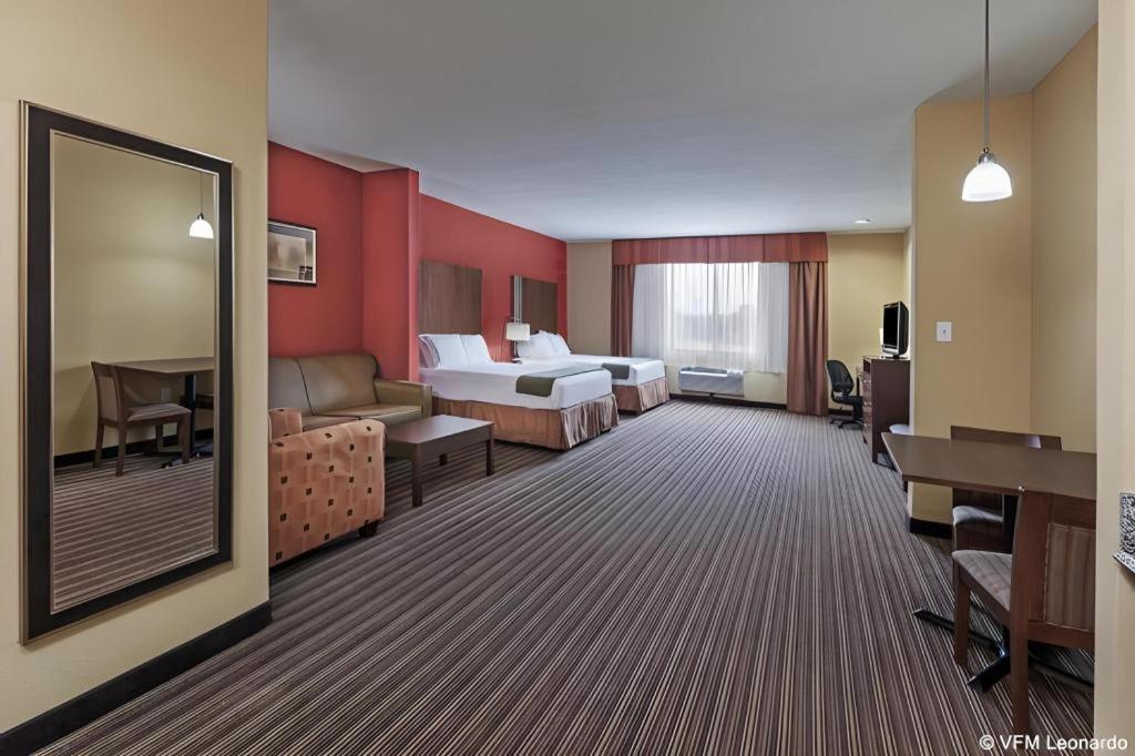 Holiday Inn Express Hotel & Suites Cleveland - Ms By Ihg Eksteriør billede